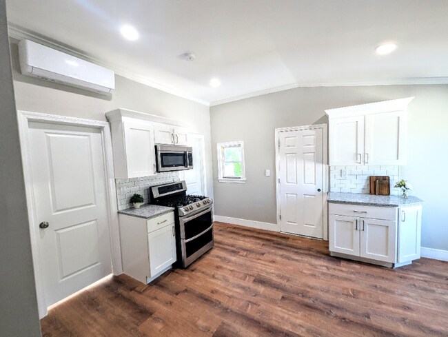 Photo - 31 Oberlin St Unit 1