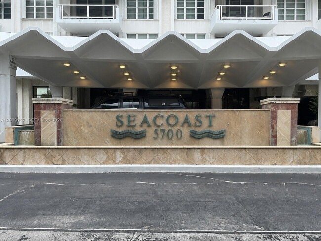 Photo - 5700 Collins Ave Unit 3A