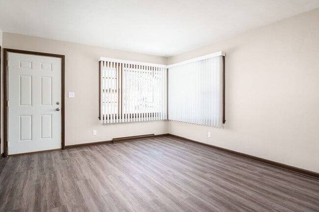 Photo - 3220/3222 Darwood Drive Unit 3222 Darwood Drive