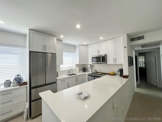 Photo - 548 Durham Cir Unit 548