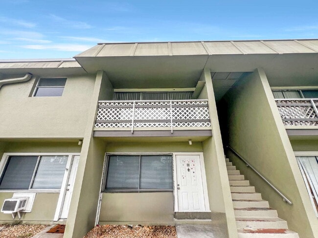 Photo - 1852-A Golf View Avenue #10 Unit 10