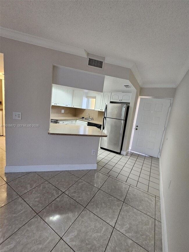 Photo - 8245 Lake Dr Unidad 401