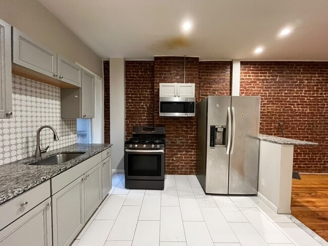 939 Westside Ave Unit 1