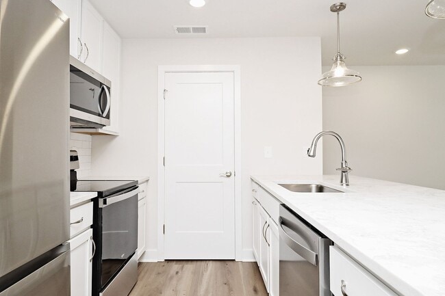 Photo - Spacious Dog-Friendly Belvedere Apartment