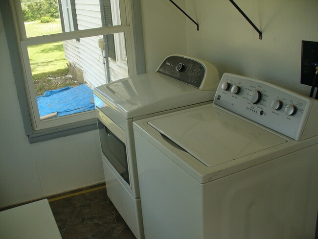 Photo - 7930 Judd Rd