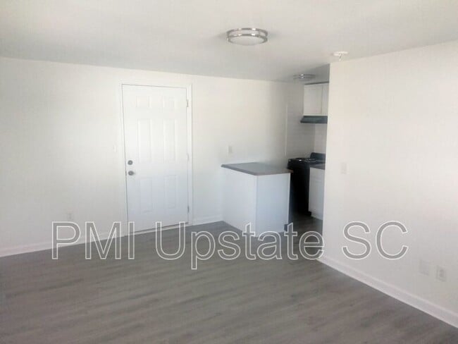 Photo - 201 Chandler Dr Unit Apt 32D