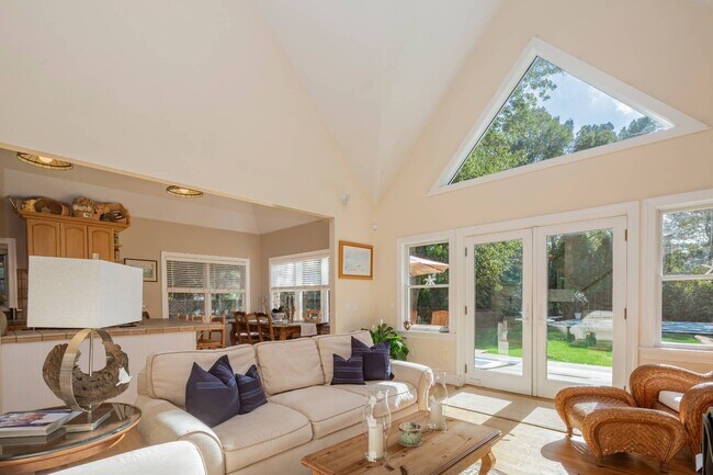 Photo - 30 Towhee Trail