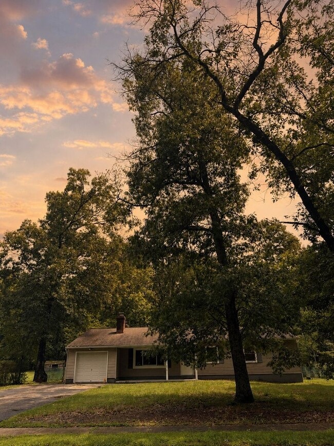 Photo - 875 Bowman Rd