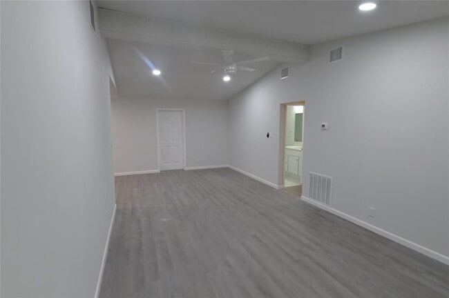 Photo - 1000 Plymouth Dr