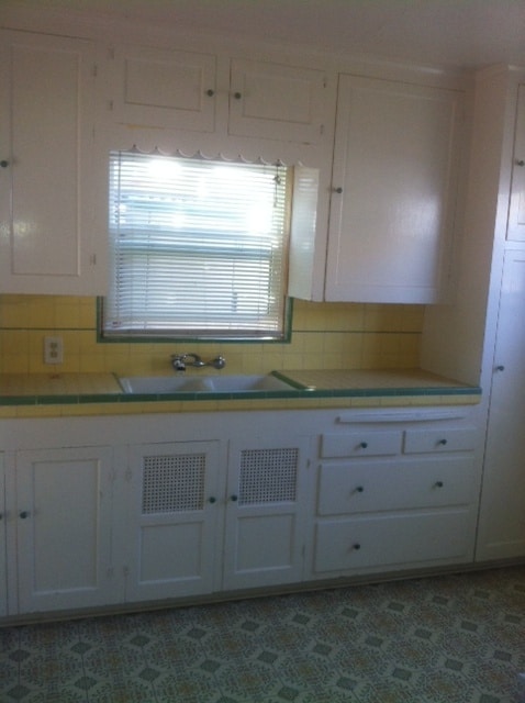 Building Photo - 5035 Mansfield Unit Back