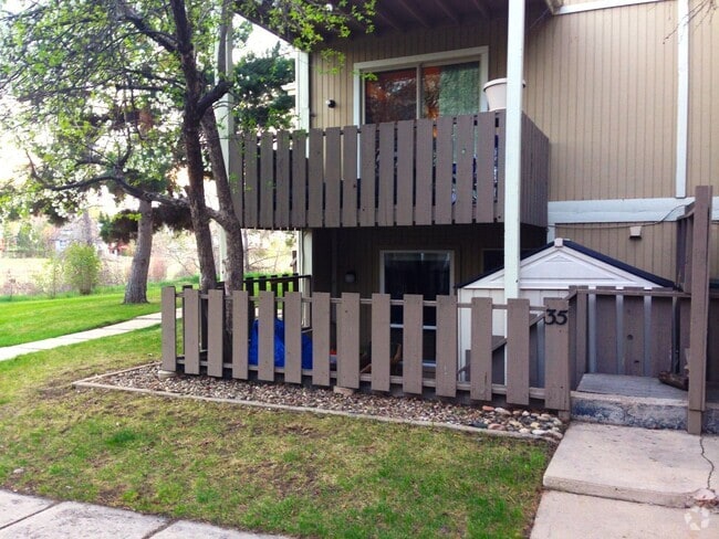 Building Photo - Charming 1bd/1ba Condo in the Heart of Niw...