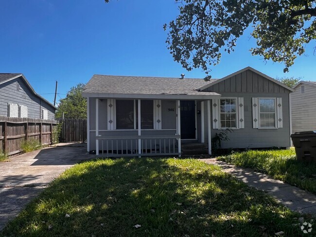 Building Photo - Nice 3-1-1 home located just off Airline a...