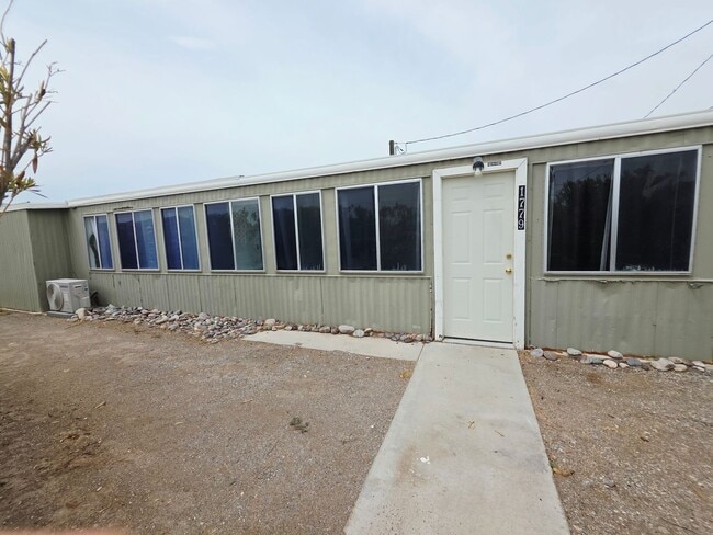 Photo - 1779 Artesia Dr