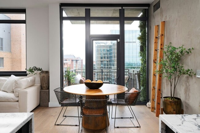 Photo - 2000 Clarendon Blvd Unit 1107