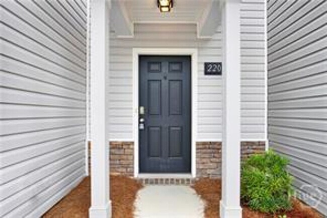 Photo - Townhome for Rent