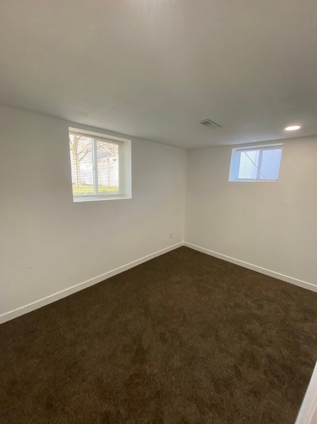 Dormitorio número 2 - 118 W 700 S