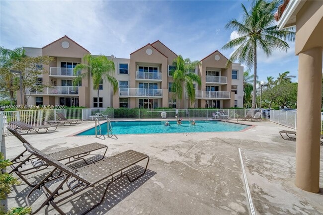 Building Photo - 2711 Ocean Club Blvd Unit 207 Rental