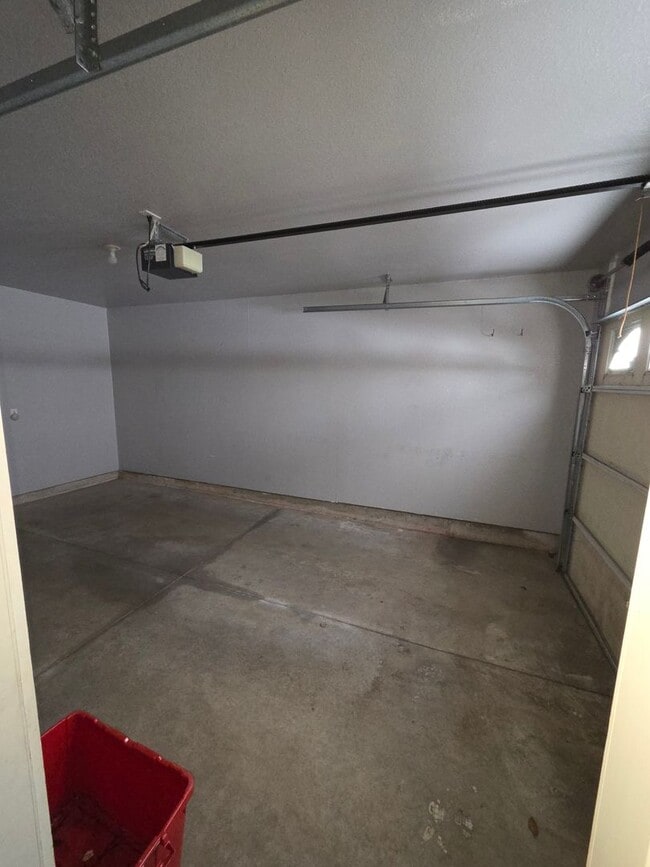 Photo - Discover your dream Townhome in Manitowoc! Unidad Apt. 6-4930