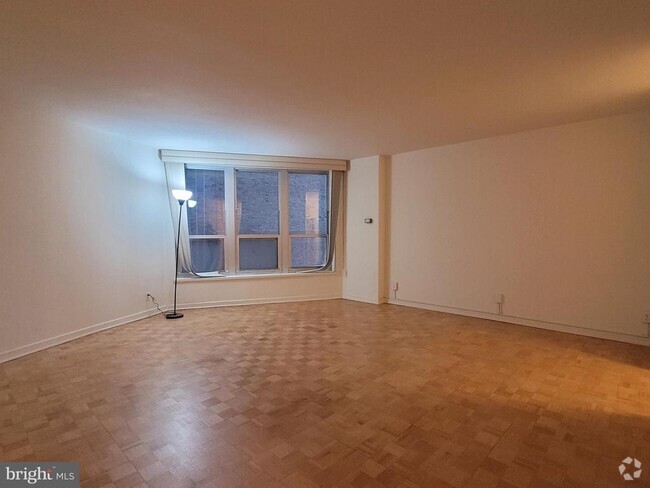 Building Photo - 224-30 W Rittenhouse Square Unit 602