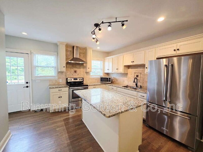 Photo - 317 Neill Ave