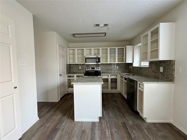 Photo - 1621 Collin Dr