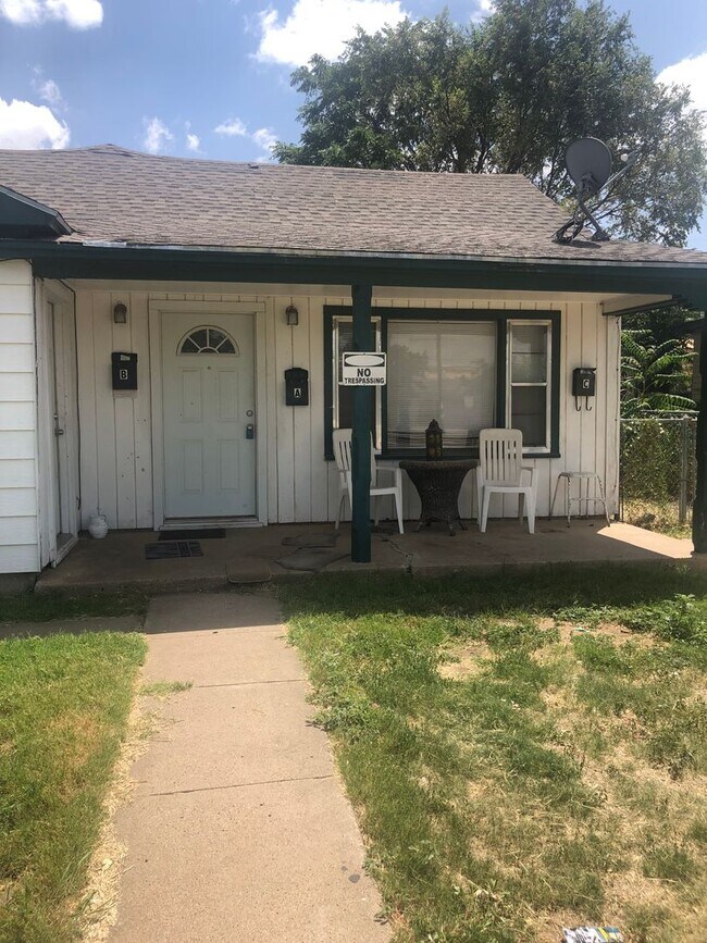 Photo - 919 S Bryan St Unidad 919 S. Bryan St.  A