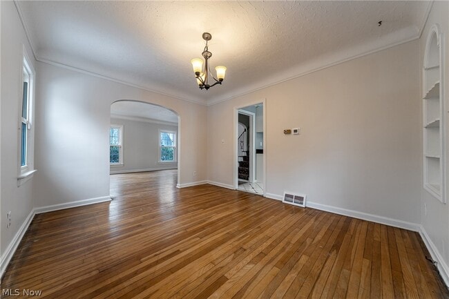 Photo - 2317 Canterbury Rd