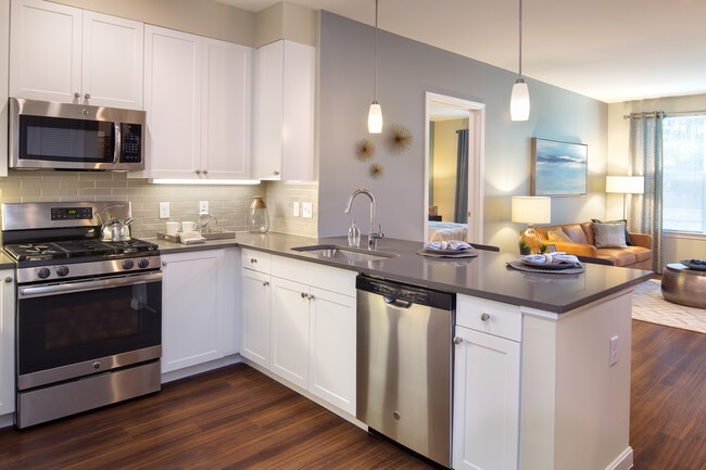 Building Photo - Avalon Quincy