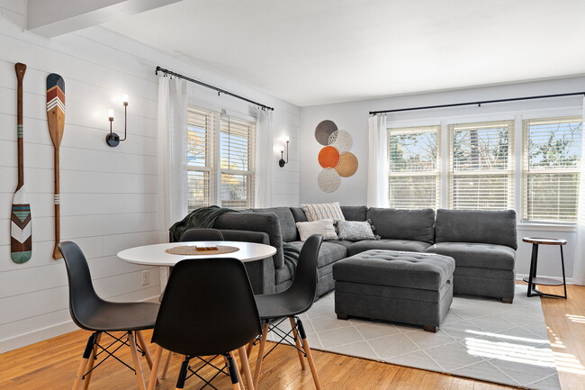 Living Room - 1430 W 36th St Townhome