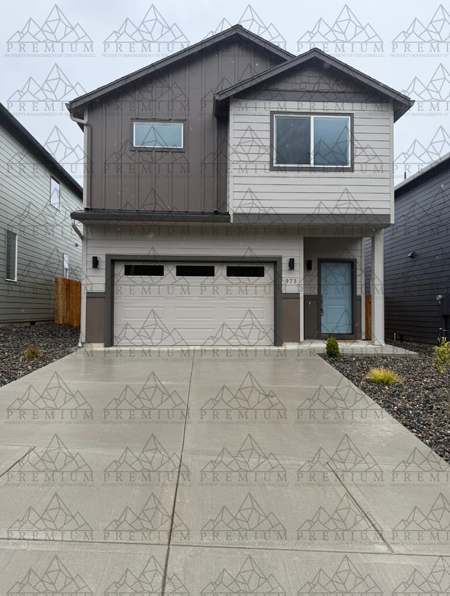 Building Photo - 3 BED 2.5 BATH NEW BUILD!