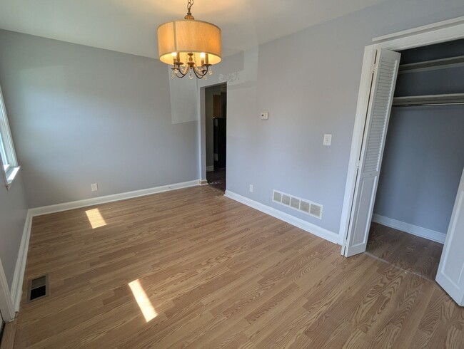 Photo - 301 W Bel Air Ave Unidad 10 N. Law St. Apt. 1