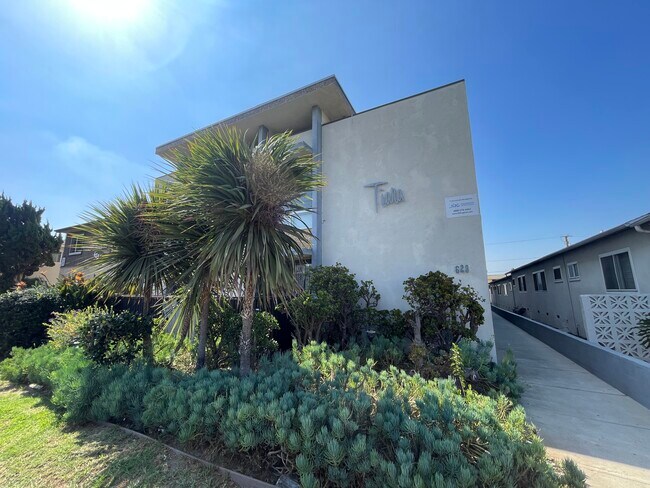 Photo - 623 S Grevillea Ave Unidad 4