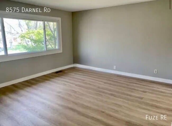 Photo - 8575 Darnel Rd