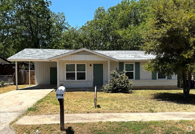 Building Photo - 5710 Glen Meadow Dr Rental