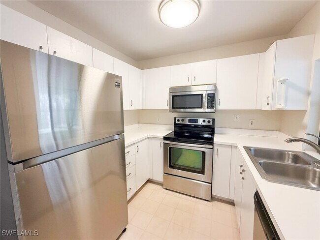 Photo - 4661 5th Ave SW