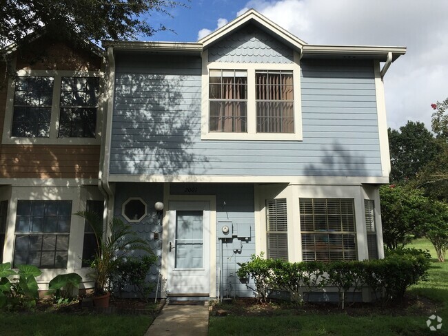 Building Photo - 2/2.5 corner unit Townhouse in Whisper Lake