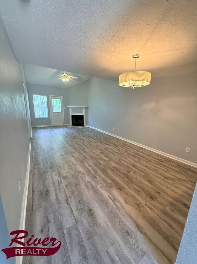 Photo - 2025 Buckhaven Way