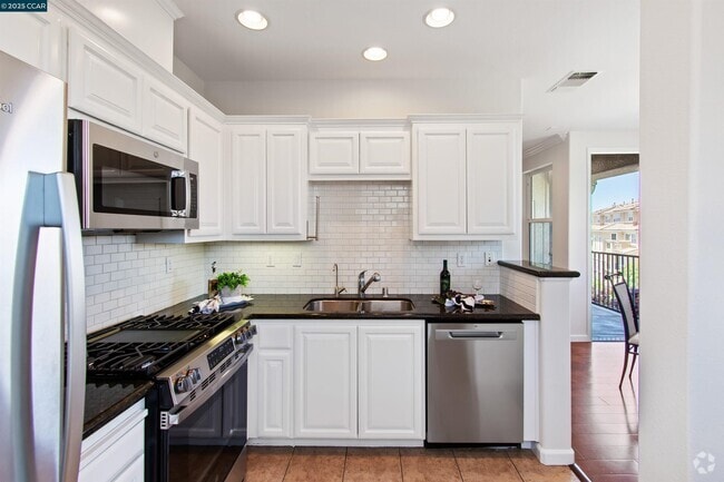 Building Photo - 3420 Finnian Way Unit 314 Rental