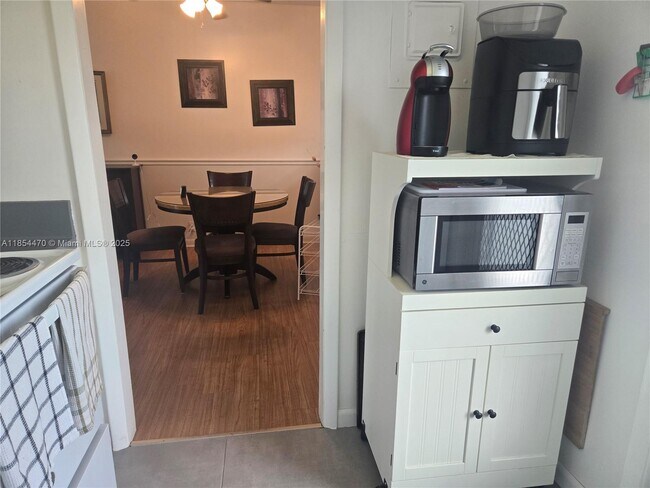 Photo - 1021 Crystal Lake Dr Unit 207