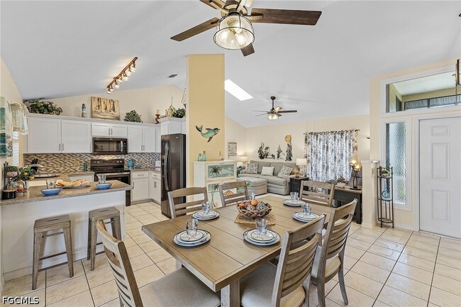 Photo - 1409 SW 1st Pl