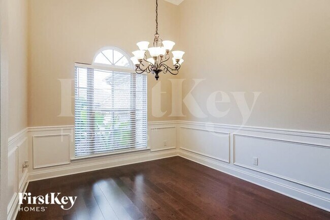 Photo - 1012 Pilgrim Ln