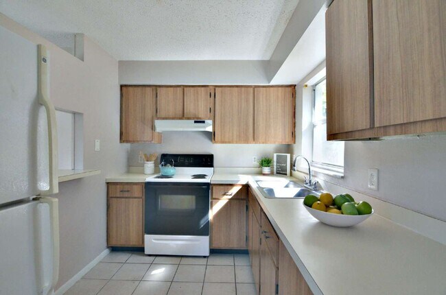 Photo - 15648 Morgan St Unit B