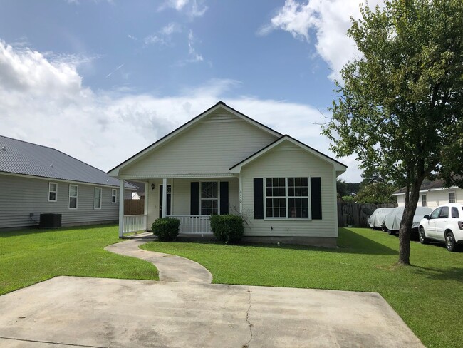 Building Photo - 4150 Hamilton Cir