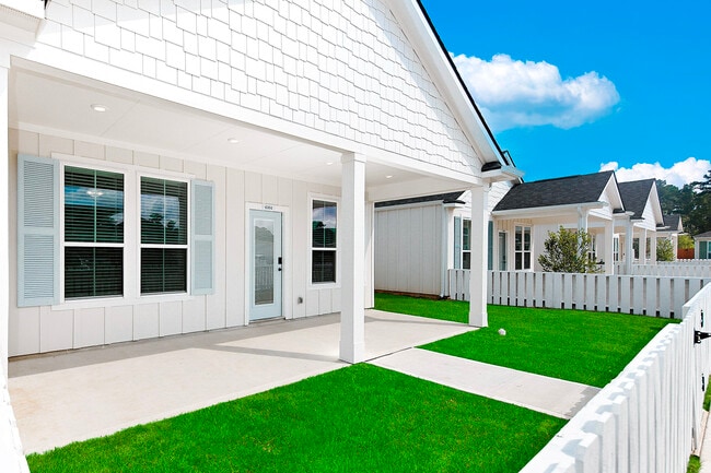 Building Photo - Boardwalk Village Rental