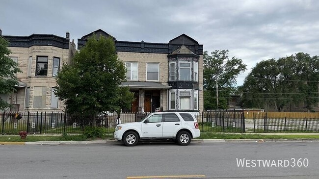Photo - 8225 S Ingleside Ave Unidad 1