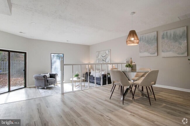 Building Photo - 35 Kings Wharf Pl Rental