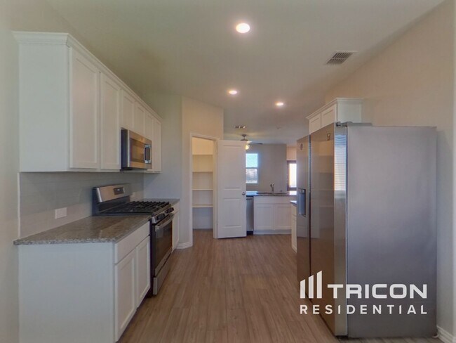 Photo - 2036 Charismatic Dr