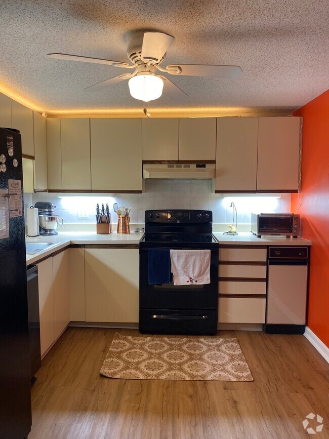 Building Photo - 8 9th St Unit 605 Rental