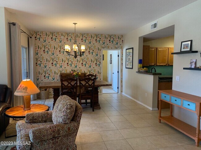 1500 E Pusch Wilderness Dr Unit 7205