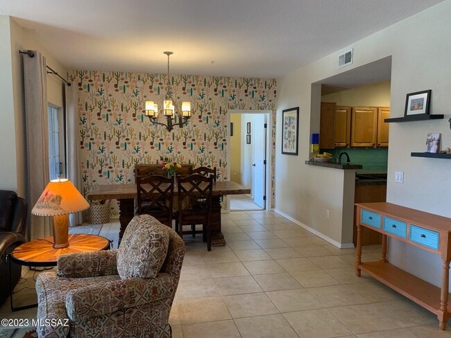 Photo - 1500 E Pusch Wilderness Dr Unidad 7205